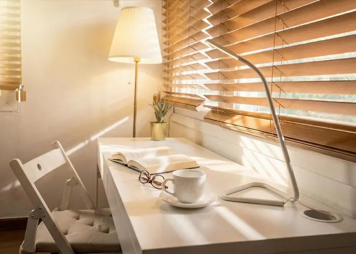 Sg Tailored Service 5 Min Walk From Metro Vakantiehuis